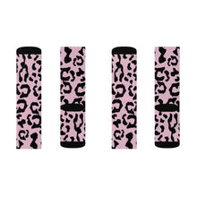 Load image into Gallery viewer, Sublimation Socks - Leopard Camouflage - Baby Pink - Black