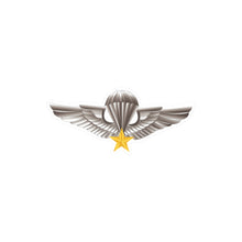 Load image into Gallery viewer, Kiss-Cut Vinyl Decals - Vietnam - Vietnam Airborne Qualification Badge X 300