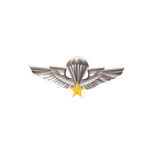 Load image into Gallery viewer, Kiss-Cut Vinyl Decals - Vietnam - Vietnam Airborne Qualification Badge X 300