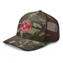 Load image into Gallery viewer, Camouflage trucker hat - Spyder Ryder - Free Wheel Motion - Red