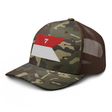 Load image into Gallery viewer, Camouflage trucker hat - Army - 7th Cavalry Guidon X 300