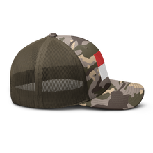 Load image into Gallery viewer, Camouflage trucker hat - Army - 7th Cavalry Guidon X 300
