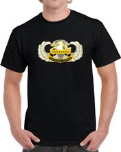 Load image into Gallery viewer, Army - 8th Cavalry Dui W Basic Airborne Badge Wo Txt Classic T Shirt