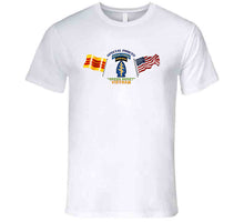 Load image into Gallery viewer, SOF - SSI - Special Forces Green Beretwith -Flags T Shirt