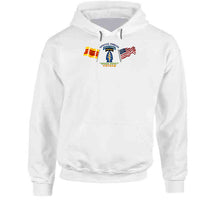 Load image into Gallery viewer, SOF - SSI - Special Forces Green Beretwith -Flags T Shirt