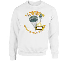 Load image into Gallery viewer, Army - Us Paratrooper - 1st Battalion 8th Cavalry Hoodie