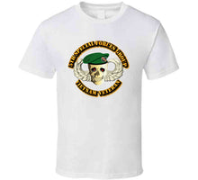 Load image into Gallery viewer, 5th Special Forces Group - Skill Wings Beret T Shirt
