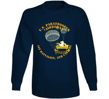Load image into Gallery viewer, Army - Us Paratrooper - 1st Battalion 8th Cavalry Hoodie