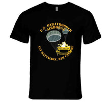 Load image into Gallery viewer, Army - Us Paratrooper - 1st Battalion 8th Cavalry Hoodie