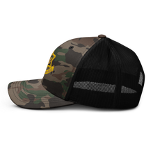 Load image into Gallery viewer, Camouflage trucker hat - Badge of the Israel Defence Forces X 300
