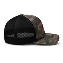 Load image into Gallery viewer, Camouflage trucker hat - Spyder Ryder - Free Wheel Motion - Cherry Red
