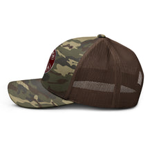 Load image into Gallery viewer, Camouflage trucker hat - Spyder Ryder - Free Wheel Motion - Cherry Red
