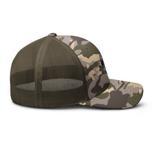 Load image into Gallery viewer, Camouflage trucker hat - Spyder Ryder - Free Wheel Motion - Black
