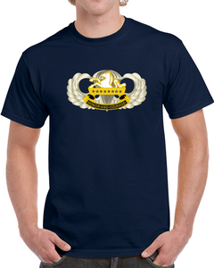 Army - 8th Cavalry Dui W Basic Airborne Badge Wo Txt Classic T Shirt