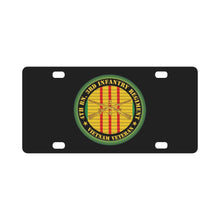 Load image into Gallery viewer, Army - 4th Bn 3rd Infantry Regiment - Vietnam Veteran w Inf Branch Classic License Plate
