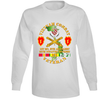 Load image into Gallery viewer, Army - Vietnam Combat Veteran W 1st Bn 8th Artillery Dui - 25th Id Ssi Long Sleeve
