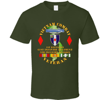 Load image into Gallery viewer, Army - Vietnam Combat Vet - 1st Bn 61st  Infantry - 5th Inf Div SSI Classic T Shirt
