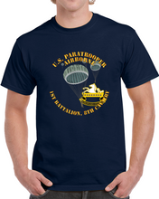 Load image into Gallery viewer, Army - Us Paratrooper - 1st Battalion 8th Cavalry - T shirt
