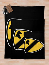 Load image into Gallery viewer, Army - 1st Cav SSI wo Txt Throw Blanket
