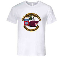 Load image into Gallery viewer, Army - 82nd Airborne Div - Beret - Mass Tac - Maroon  - 1 Recon Sqn 17th Cav T Shirt
