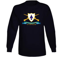 Load image into Gallery viewer, Army - 26th Infantry Regiment - Dui W Br - Ribbon - 1st Bn X 300 T Shirt
