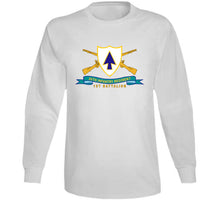 Load image into Gallery viewer, Army - 26th Infantry Regiment - Dui W Br - Ribbon - 1st Bn X 300 T Shirt
