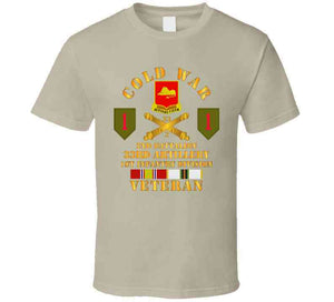 Army - Cold War  Vet - 2nd Bn 33rd Artillery - 1st Inf Div Ssi - V2 T Shirt