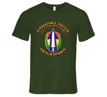 Load image into Gallery viewer, Ii Field Force - Vietnam W Txt T Shirt

