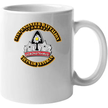 Load image into Gallery viewer, DUI - 31st Engineer Battalion (Combat) w OUT SVC Ribbon T Shirt
