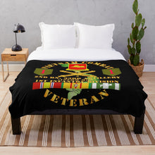 Load image into Gallery viewer, Army - Vietnam Combat Vet - 2nd Bn 33rd Artillery - 1st Inf Div SSI Throw Blanket
