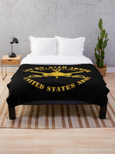 Load image into Gallery viewer, Army - 1st Bn 67th Armor - Armor Branch Throw Blanket
