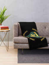 Load image into Gallery viewer, Army - Specialist 5th Class - SP5 Throw Blanket

