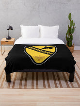 Load image into Gallery viewer, Army - 1st Air Cavalry Brigade - Warriors - 1st Cav Div wo txt Throw Blanket
