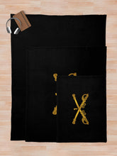 Load image into Gallery viewer, Army - 1st Cavalry Branch wo Txt Throw Blanket
