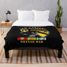 Load image into Gallery viewer, 7th Cavalry (Air Cav) - 1st Cav Division w SVC Throw Blanket
