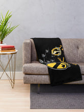 Load image into Gallery viewer, 7th Cavalry (Air Cav) - 1st Cav Division w SVC Throw Blanket
