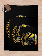 Load image into Gallery viewer, 7th Cavalry (Air Cav) - 1st Cav Division w SVC Throw Blanket
